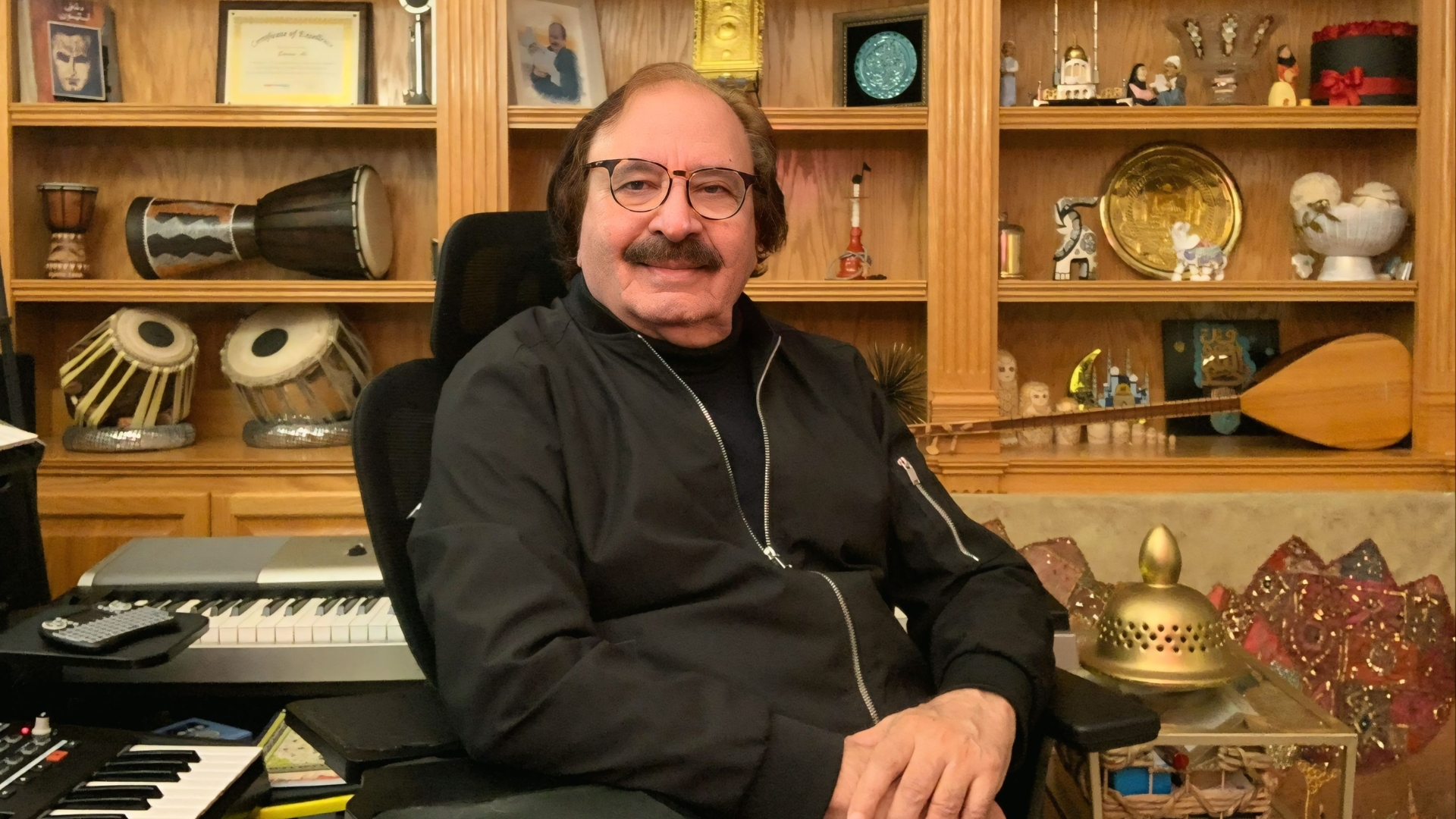 Sardar Ali Takkar in his studio